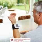 OMRON RS1 Wrist-Type Digital Blood Pressure Monitor - Image 5